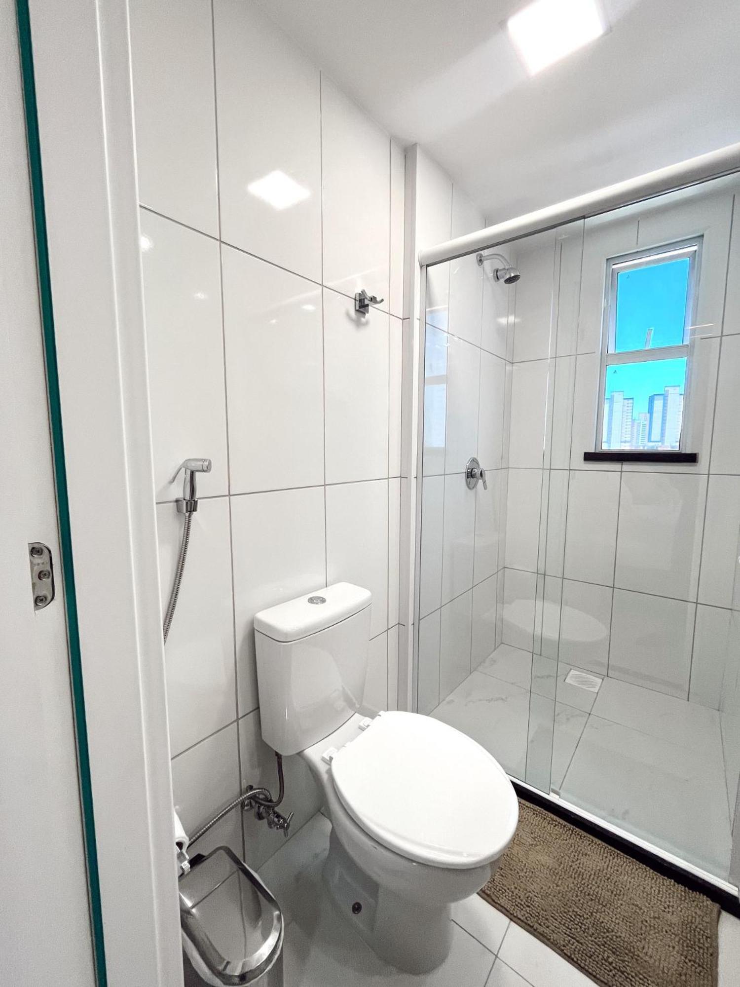 Apartamento Acquarius Estrutura De Nova Construcao Situada Na De Iracema *